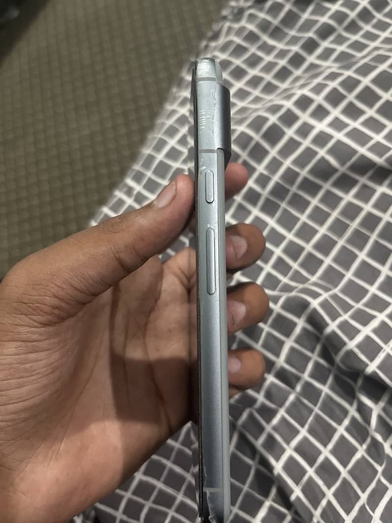 Google Pixel 8 2