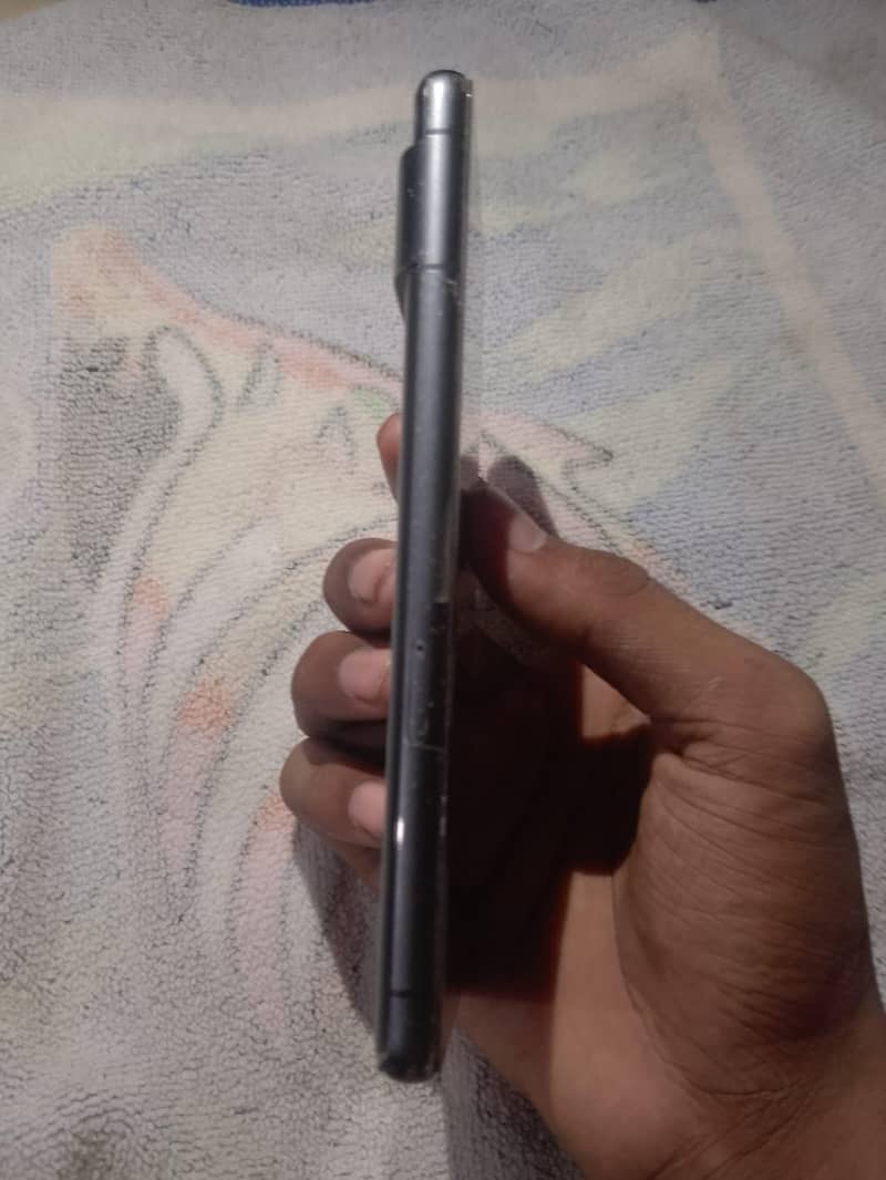 Google Pixel 7 4