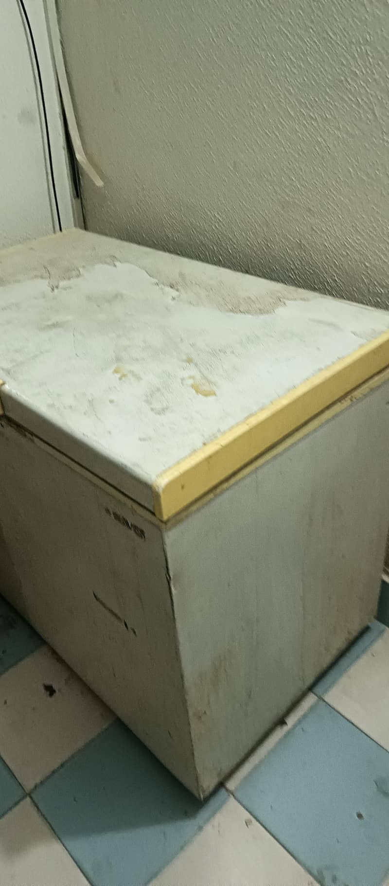 working table & frezer 2
