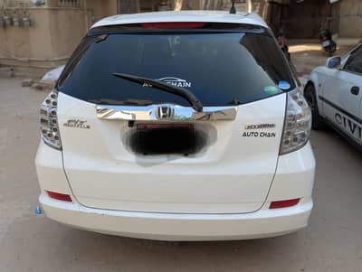 Honda Fit shuttle 2012