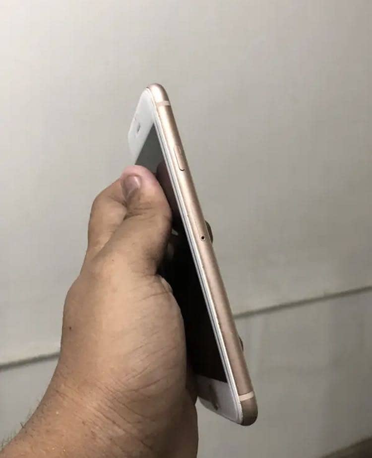 Apple iPhone 8 2