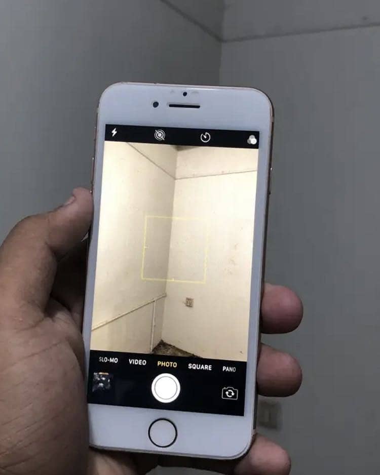 Apple iPhone 8 4