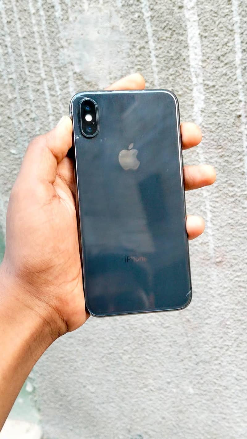 Apple iPhone X 3