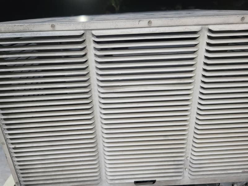 General window AC 4