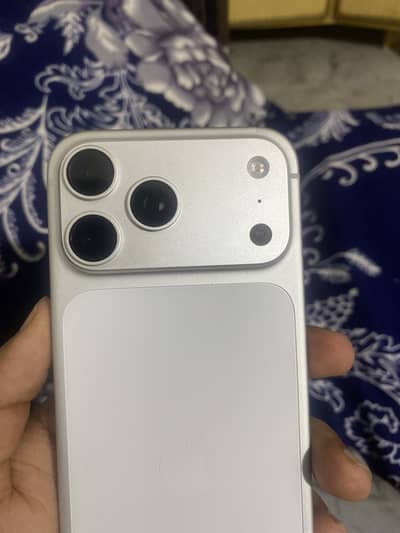 256gb 105cycle physical csim chl gyi h syhd Esim chly confrm nai h