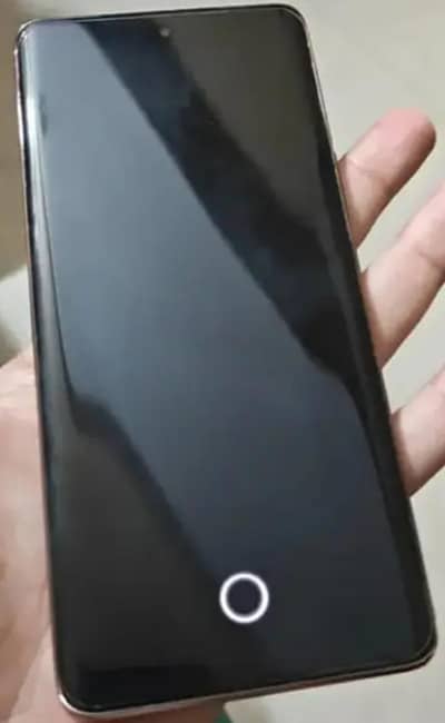 Vivo V40e 8 256 10/10 available
