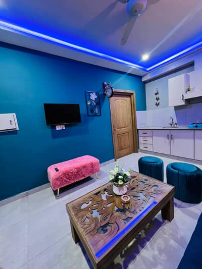Daily Basis studio apartment available