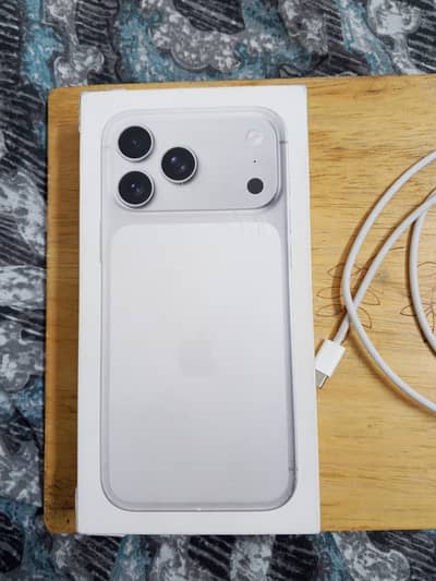 iPhone 17 pro max jv, Silver