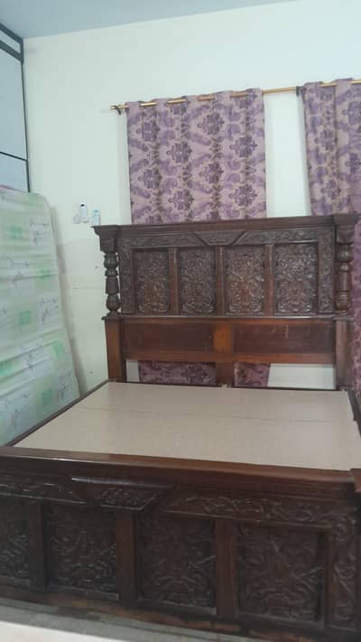 Bed sheeaham pure chinoiti wood only serious buyer contact pls