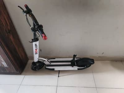electric scooty available in 36v contact 03132876535
