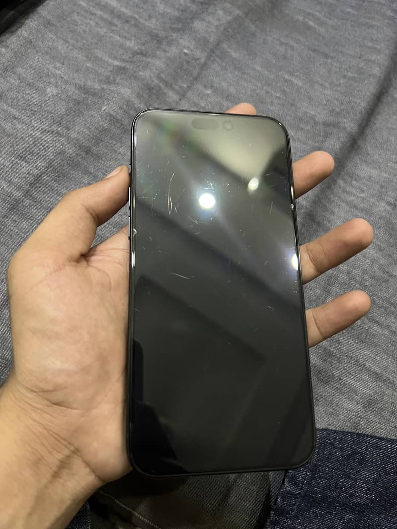 iPhone 15 Pro Max 1