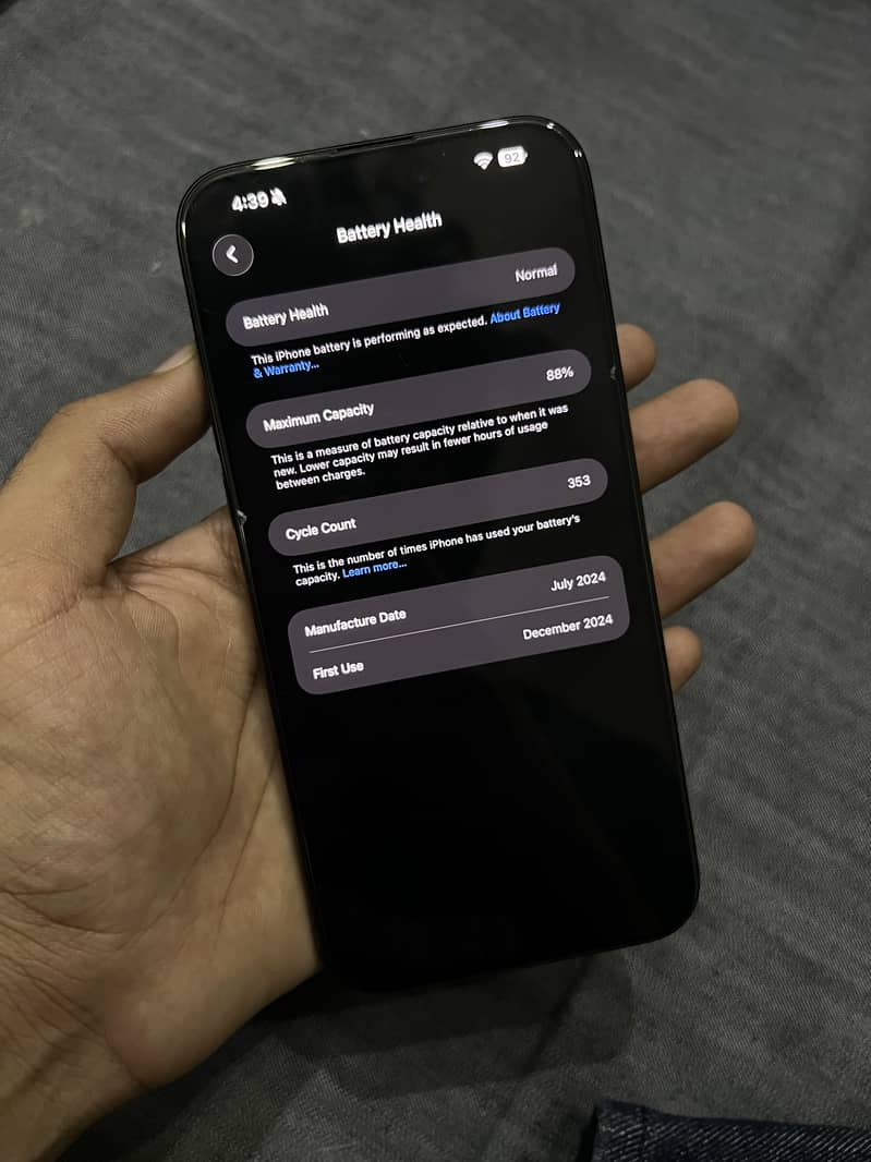 iPhone 15 Pro Max 6