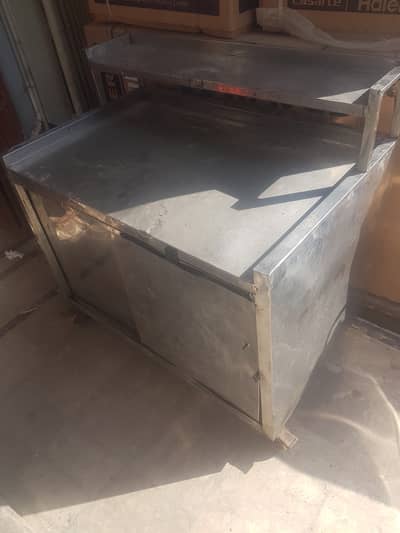 Hot plat,Fraier,and Table