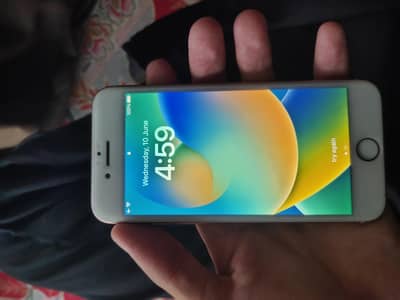 Apple iPhone 8