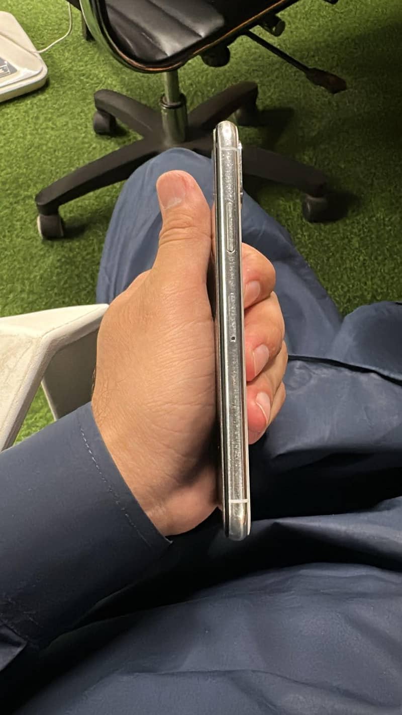 Apple iPhone X 1