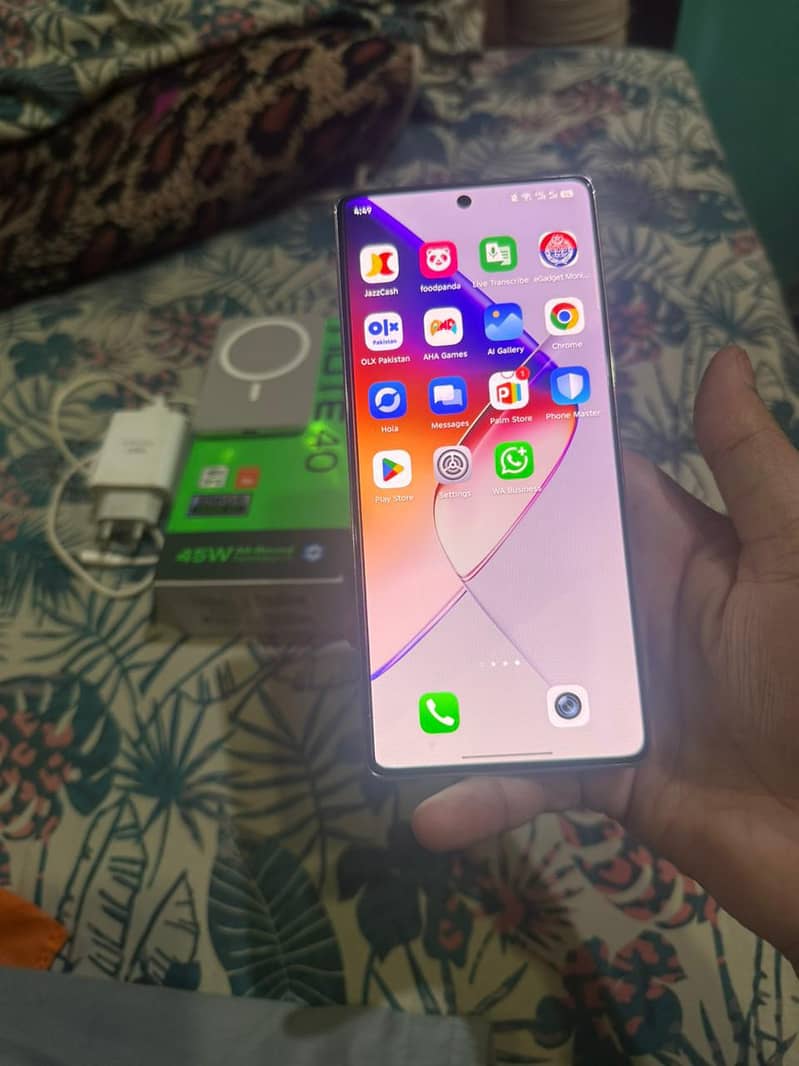 Infinix Note 40 11