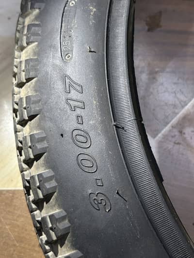 Honda CG125 ka original Tyre 300/17 back
