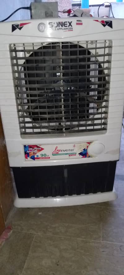 ac-Dc cooler/solar plate