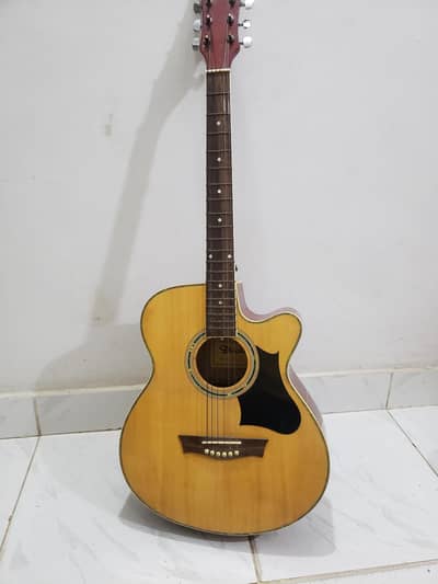 acoustic guitar full size good condition
