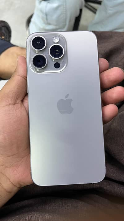 Apple iPhone 15 Pro Max