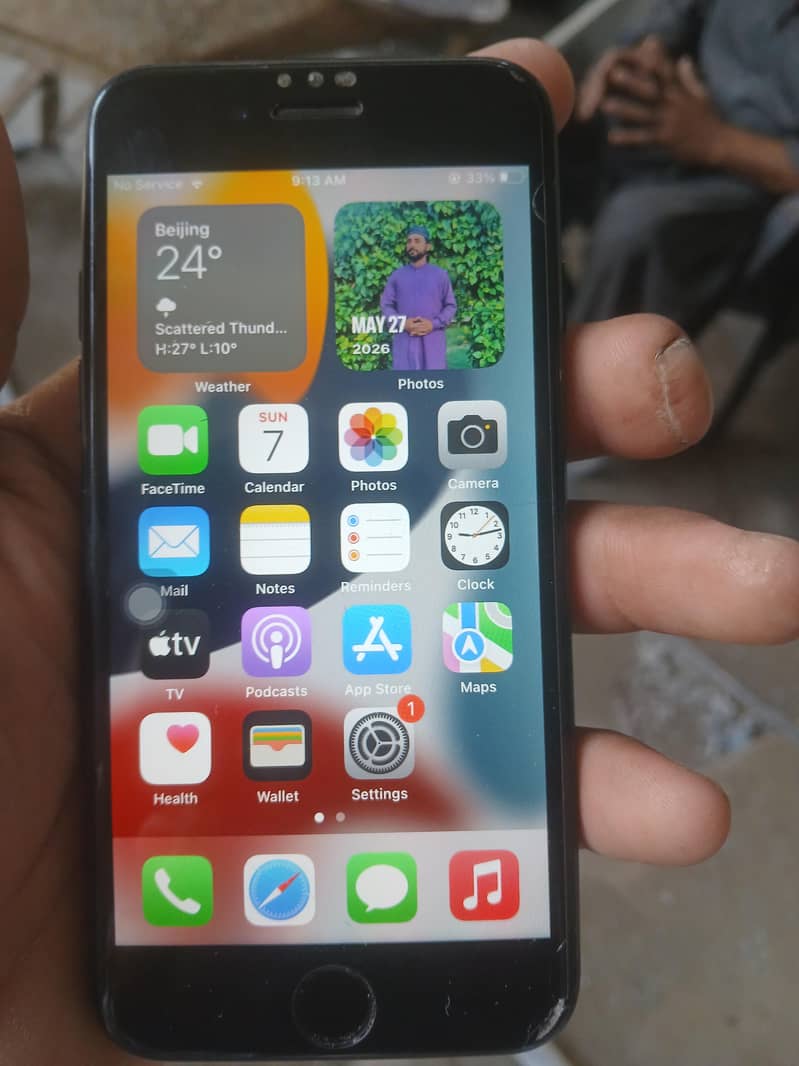Apple iPhone 7 1