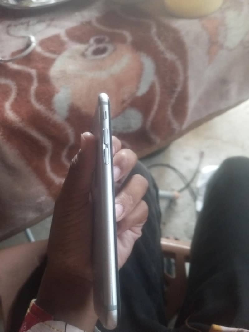 ا iPhone 6 2