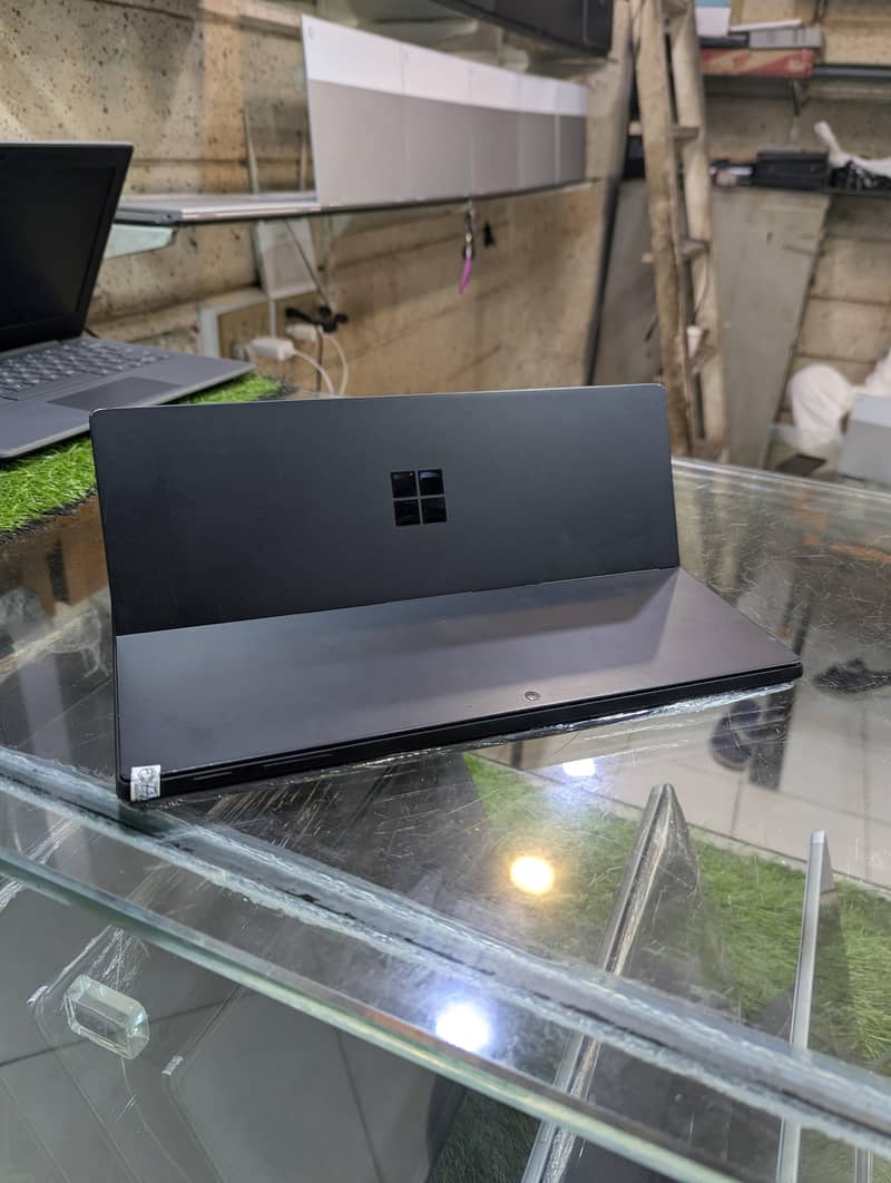 Microsoft Surface pro 0