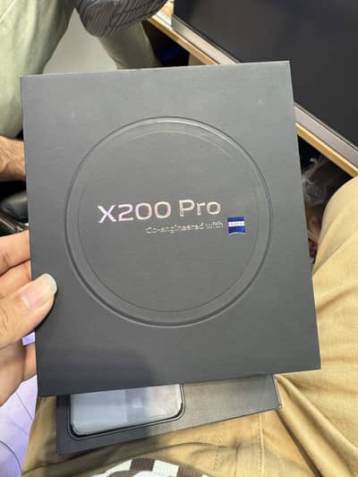 Vivo x200 Pro