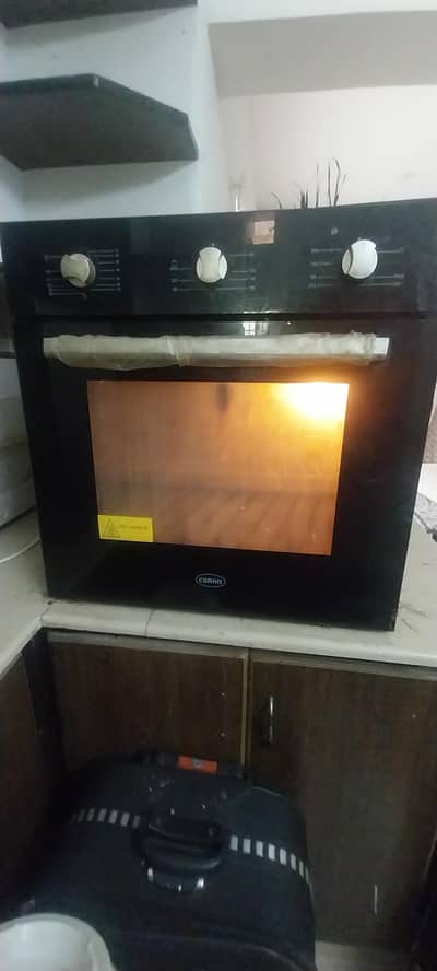 BUILT IN OVEN