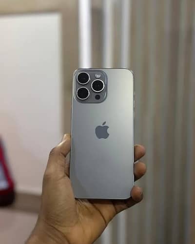 Apple iPhone 15 Pro Max