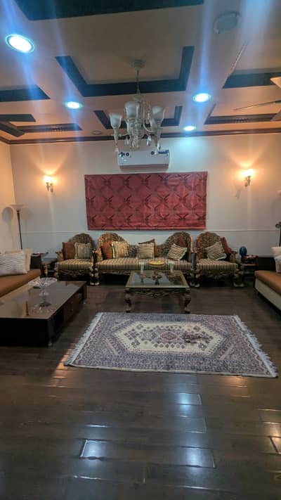 Canal road Kheyaban colony no 2 house 12 Marla for rent 03018660465