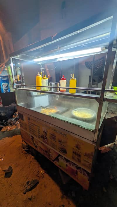 burger stall with hot plat, zinger burger counter fries thela