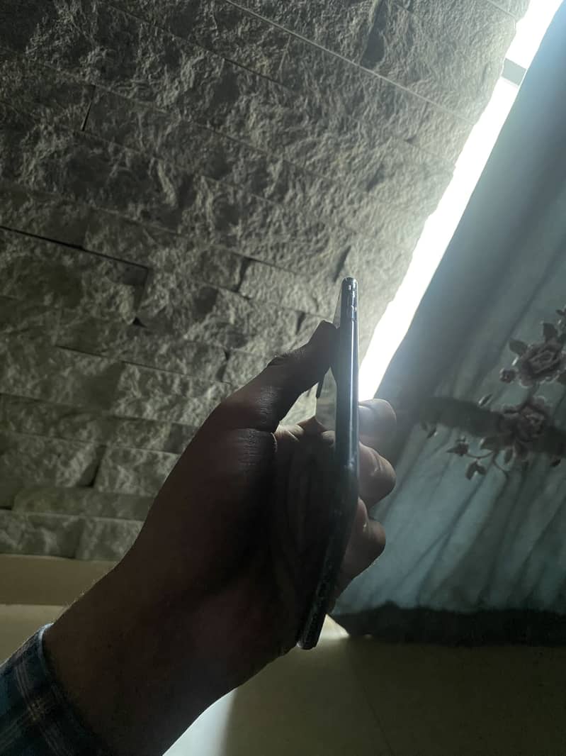 Apple iPhone 7 Plus 1