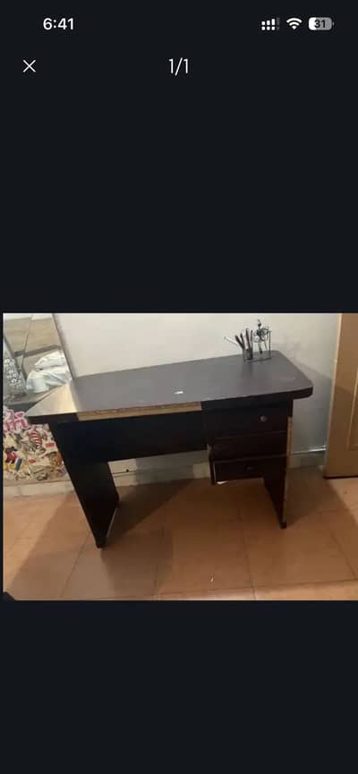 Computer table for sale