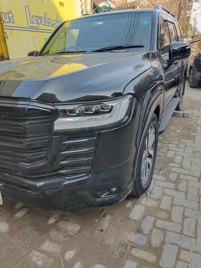 land cruiser for rent
