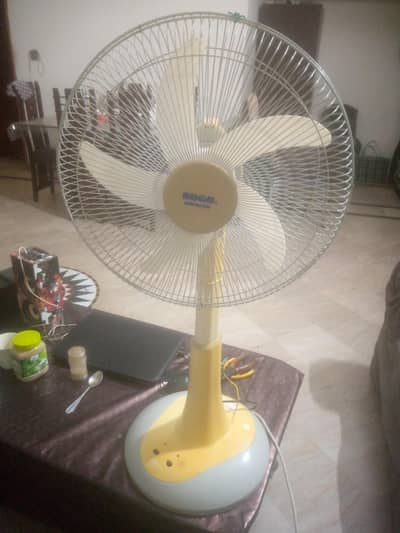 charging fan ac dc   solar