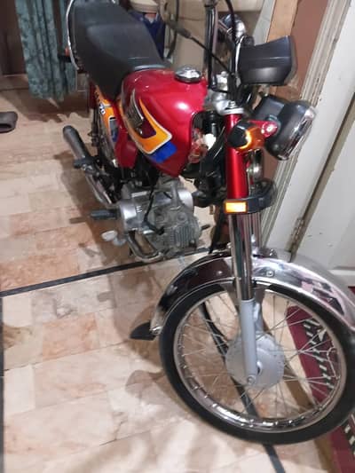Honda CD 70 2025