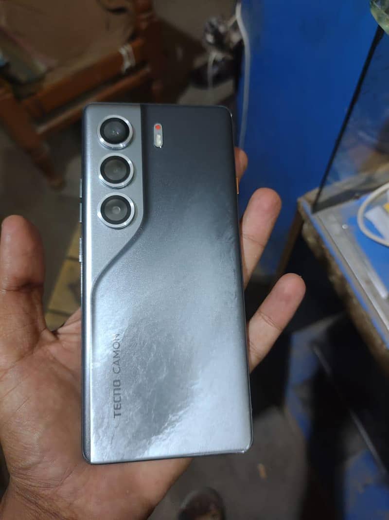 Tecno CAMON 40 Pro 3