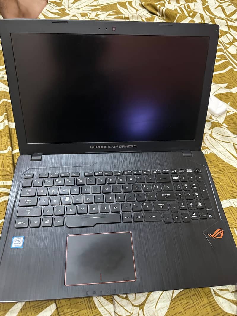 Asus rog strix 0