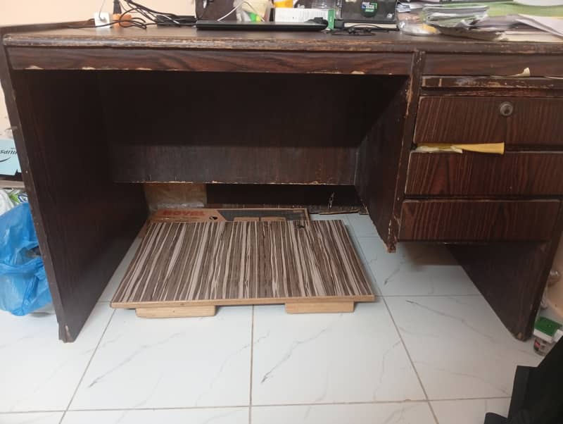 Study table and chair 0