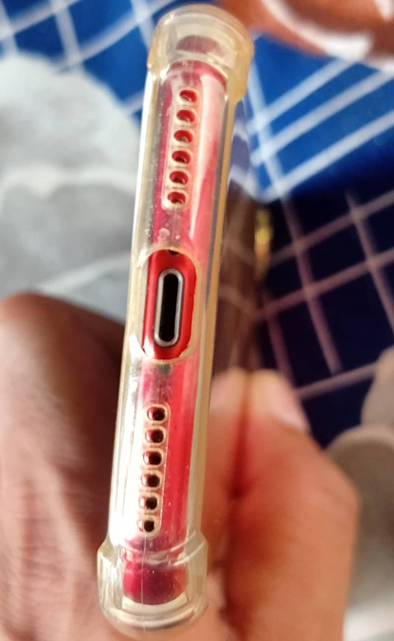 Apple iPhone 7 4