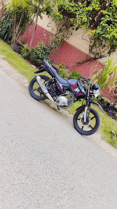 YBR G 125