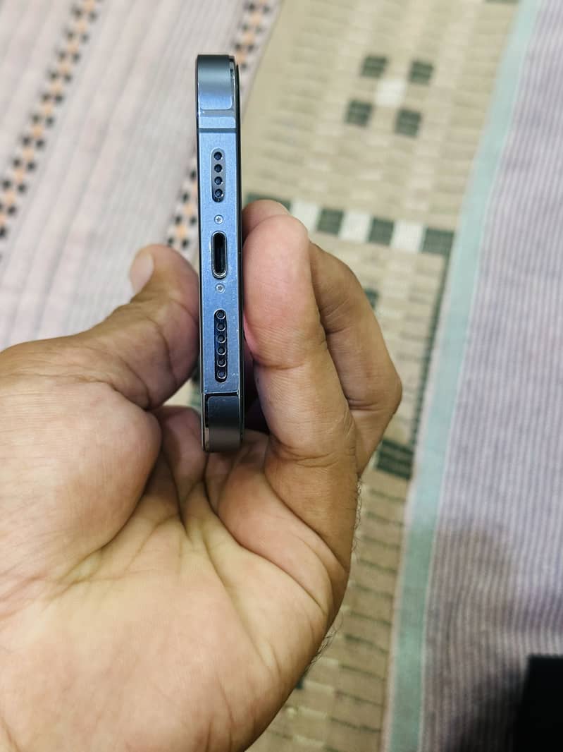 Apple iPhone 13 Pro Max 1