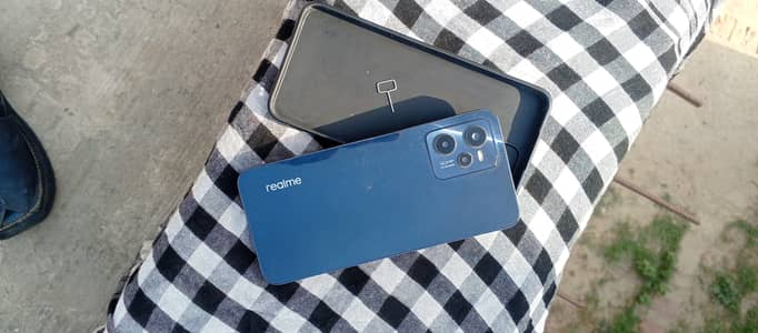 Realme C35 4+4gb Ram 128gb storage call on number 03704702457