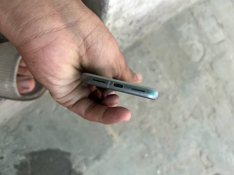 Google Pixel 8 1
