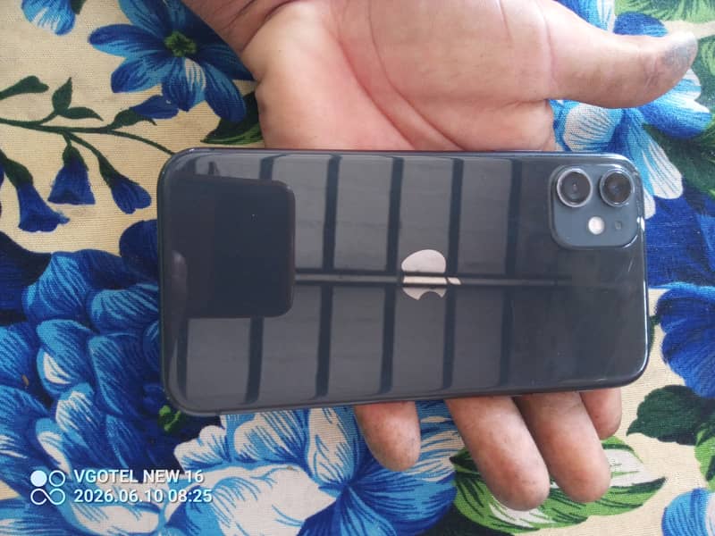 Apple iPhone 11 7