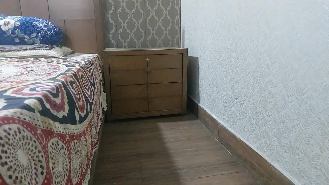 single bed ,side table 4