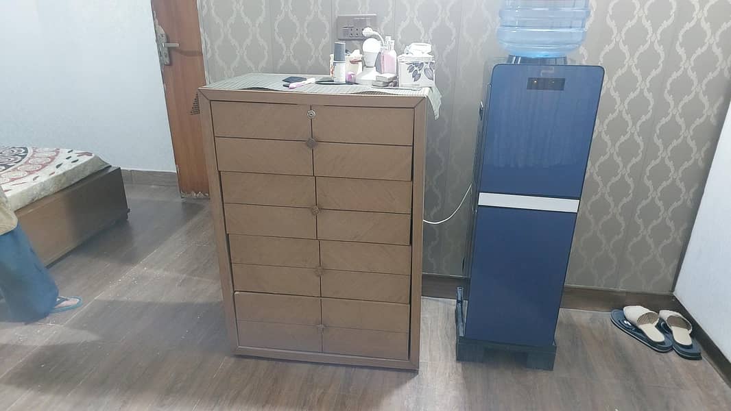 single bed ,side table 6