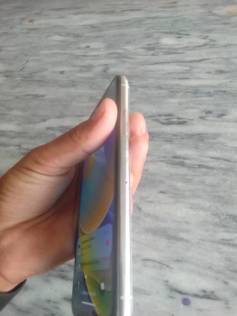 Apple iPhone X 9