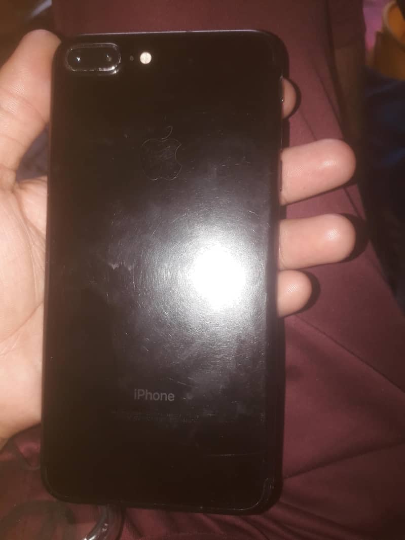 Apple iPhone 7 Plus 2
